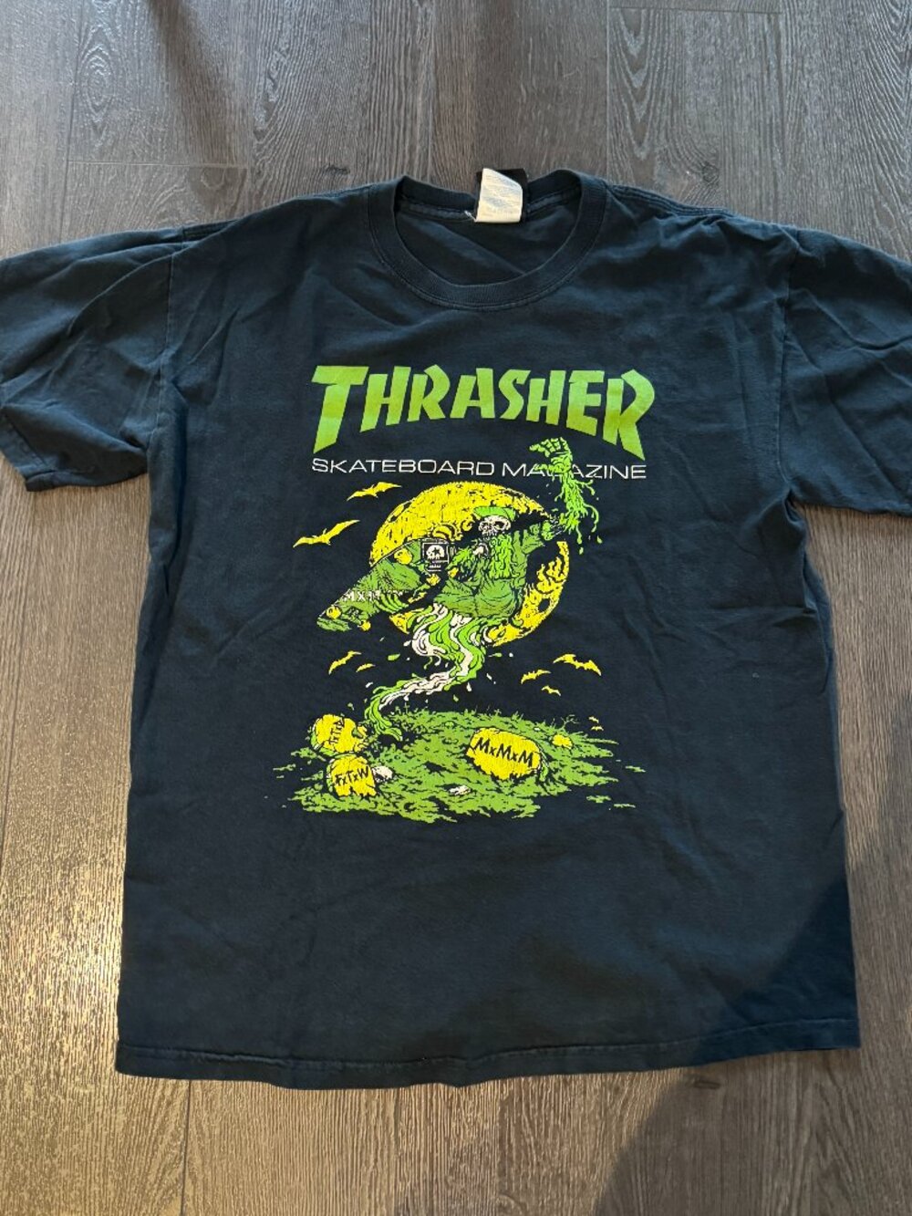THRASHER SKATEBOARD T-SHIRT SIZE MEDIUM